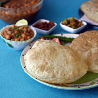 chole-bhatura