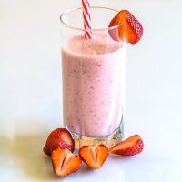stroberi-lassi