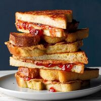 peanut-butter-jely-sandwich