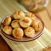 peanutna-biscuit