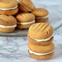 cream-biscuit